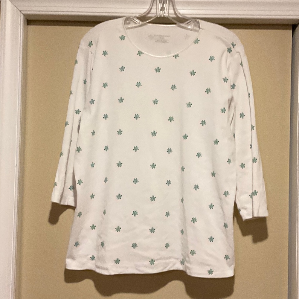 Christopher & Banks PXL White 3/4 sleeve all cotton Tee with Green Turtle Print